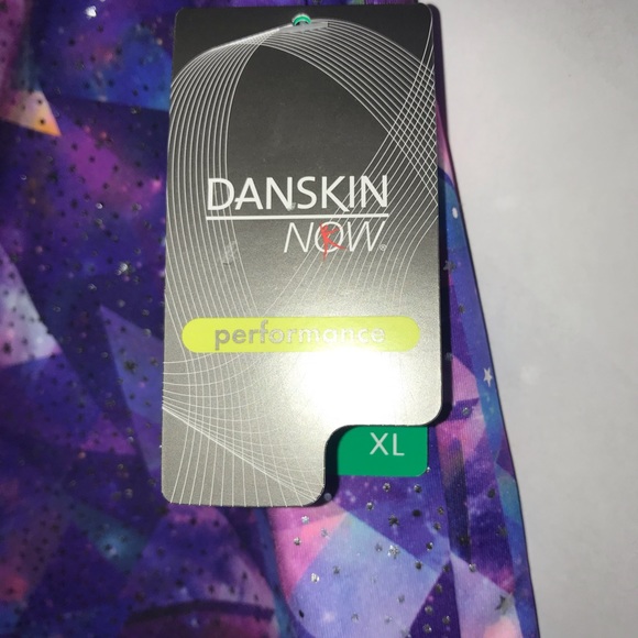 Danskin shorts size xlarge NWT - Picture 2 of 2